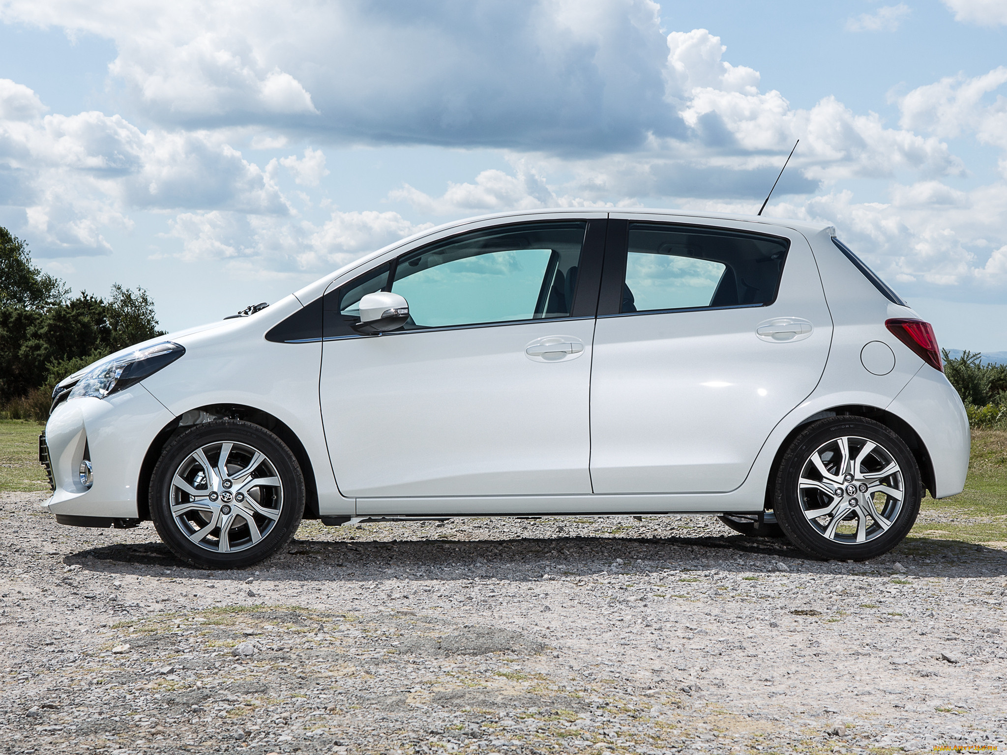 , toyota, 5-door, yaris, , 2014, uk-spec